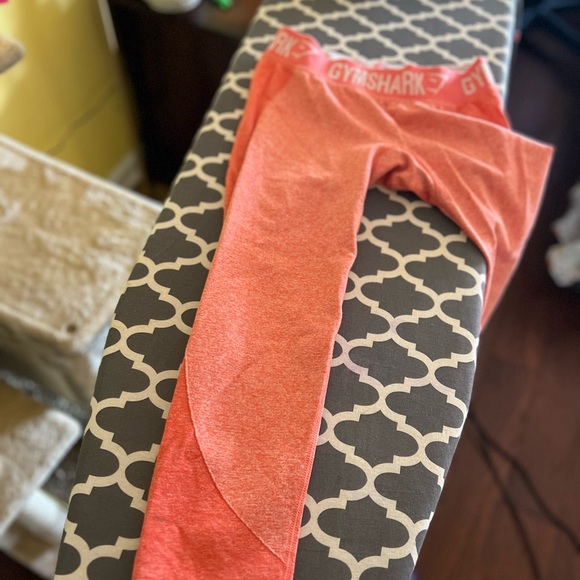 Gym shark crop leggings - Picture 2 of 3